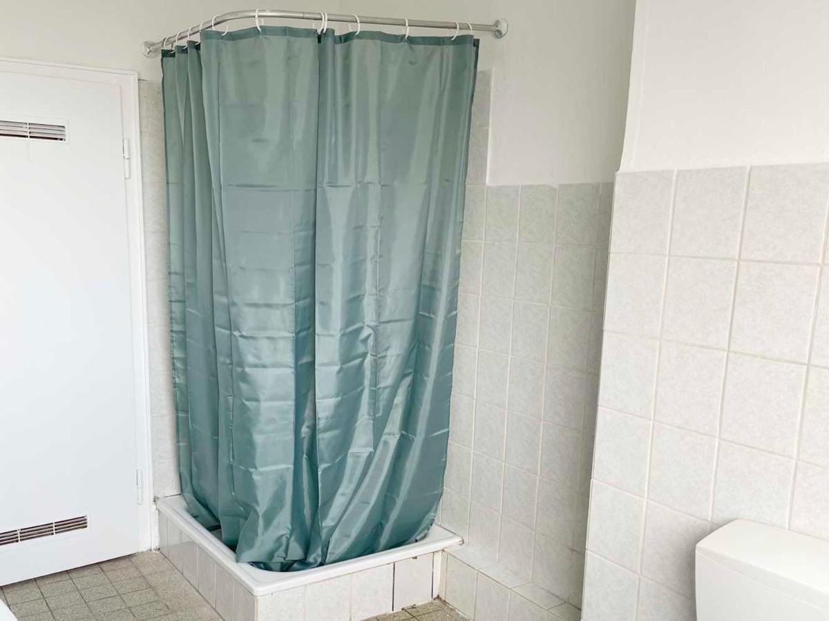 Apartment With 3 Rooms In Huerth Ngoại thất bức ảnh